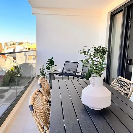 Modern Mediterranean Luxury דירה זאדאר